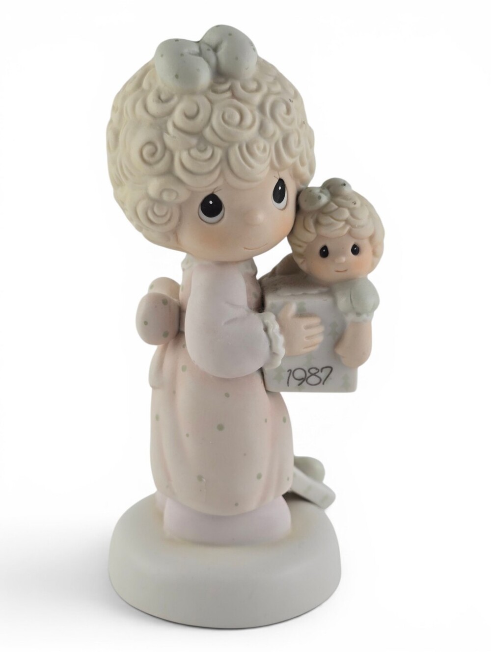 Precious Moments Love Is The Best Gift Of All 1987 Christmas Figurine 110930